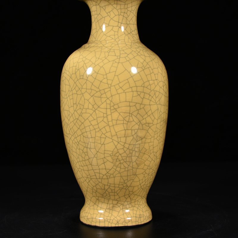 Song Dynasty Ge Kiln Beauty Vase