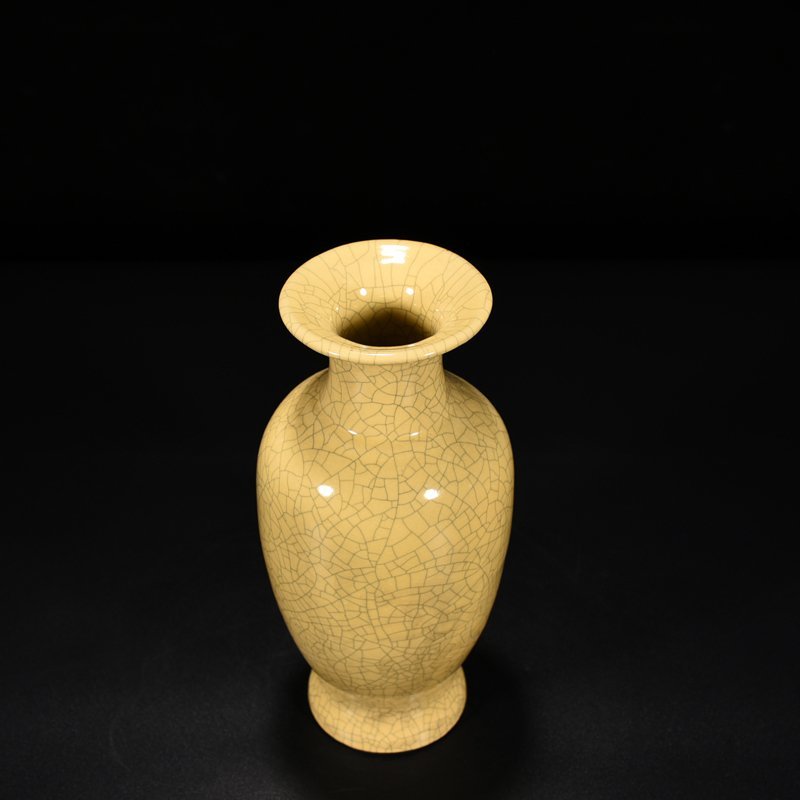 Song Dynasty Ge Kiln Beauty Vase