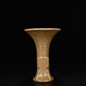 Song Dynasty Ge Kiln Flower Glass vase