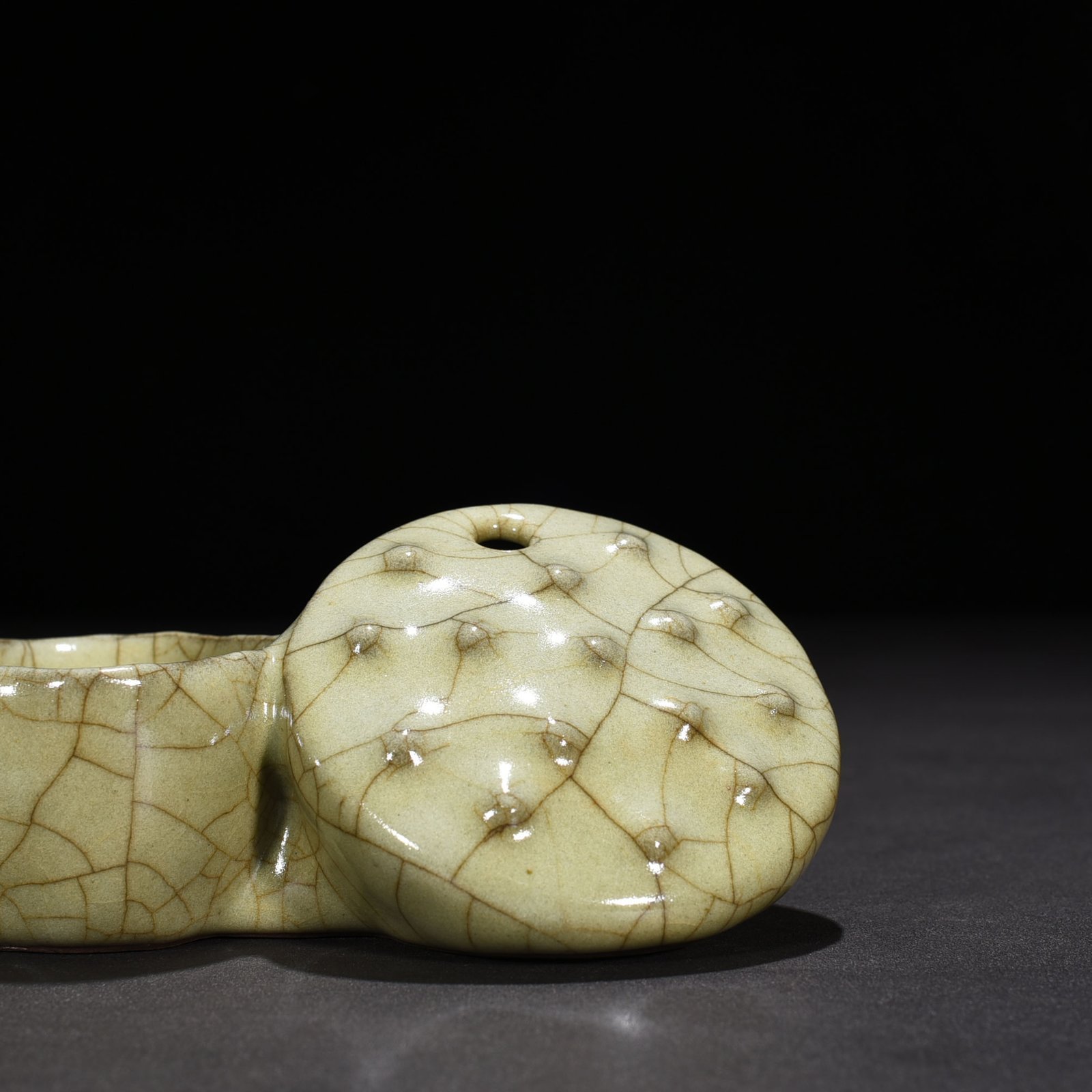 Song Dynasty Ge Kiln Lotus Water Bowl Inkstone Drops