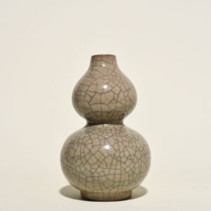 Song Dynasty Ge kiln gourd vase