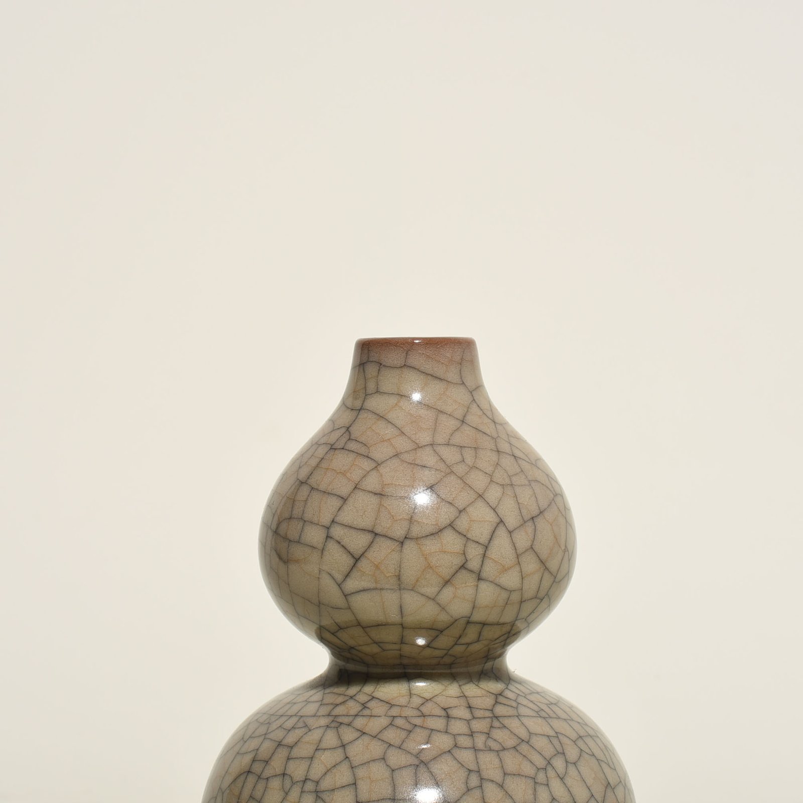 Song Dynasty Ge kiln gourd vase