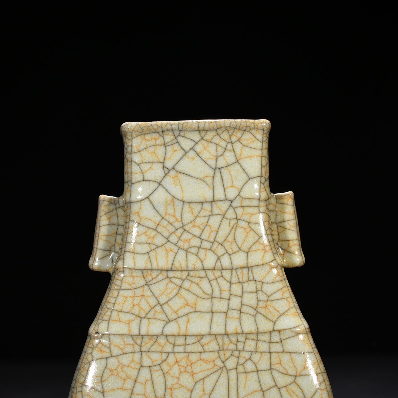 Song Dynasty Ge kiln square ear vase