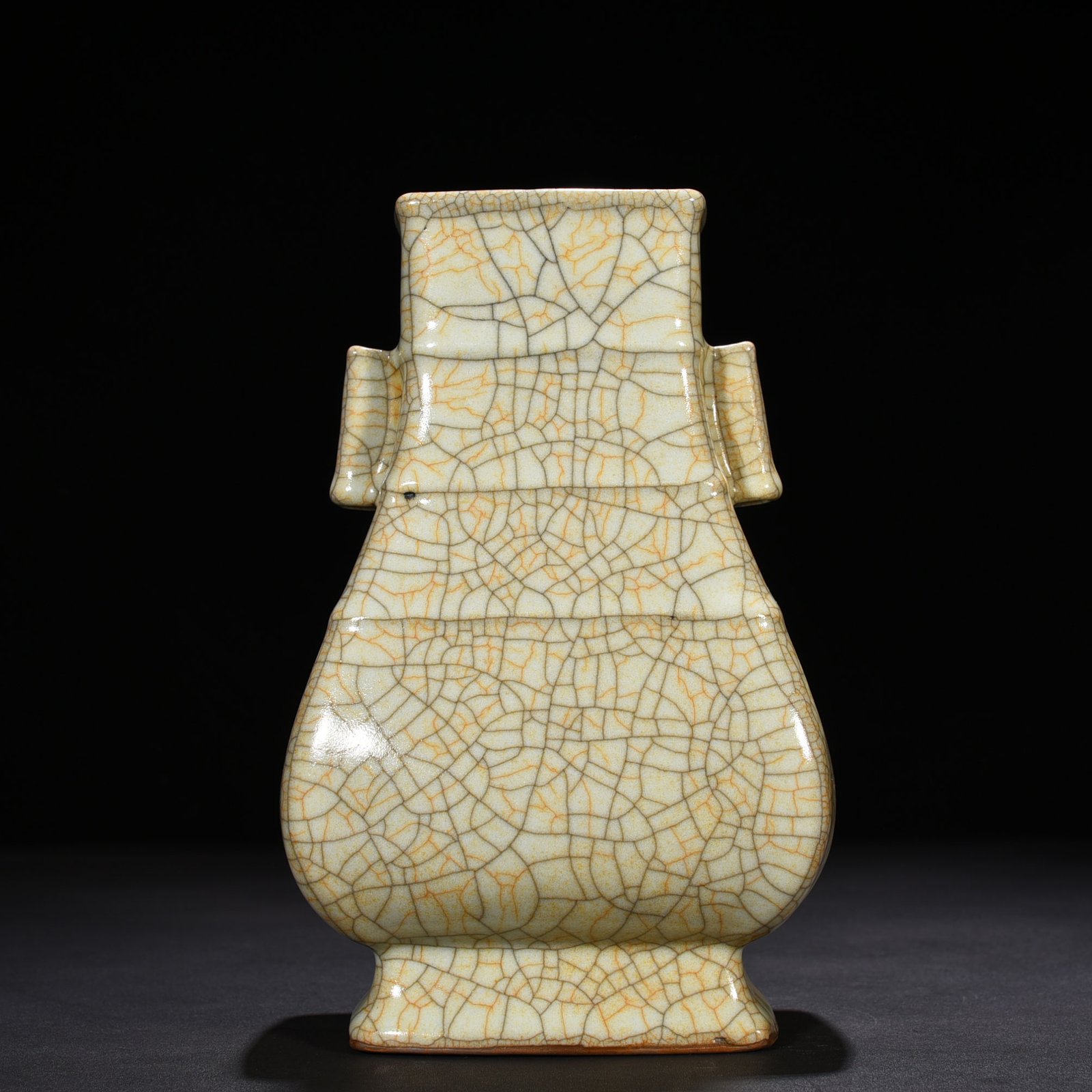 Song Dynasty Ge kiln square ear vase