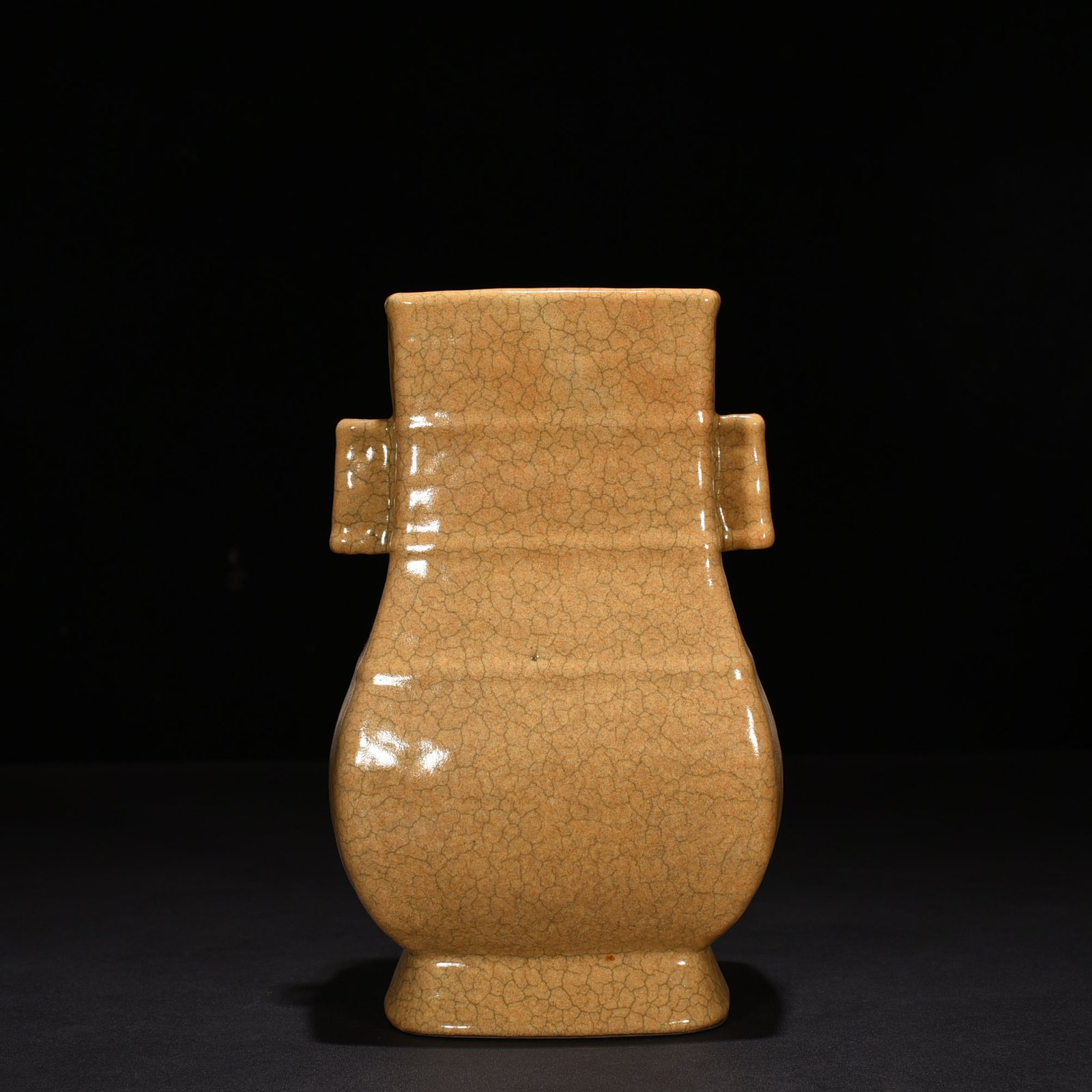 Song Dynasty Ge kiln square ear vase