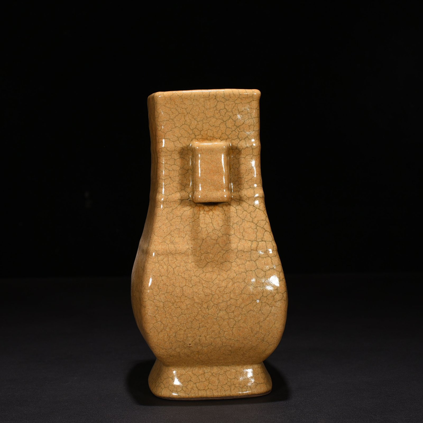 Song Dynasty Ge kiln square ear vase