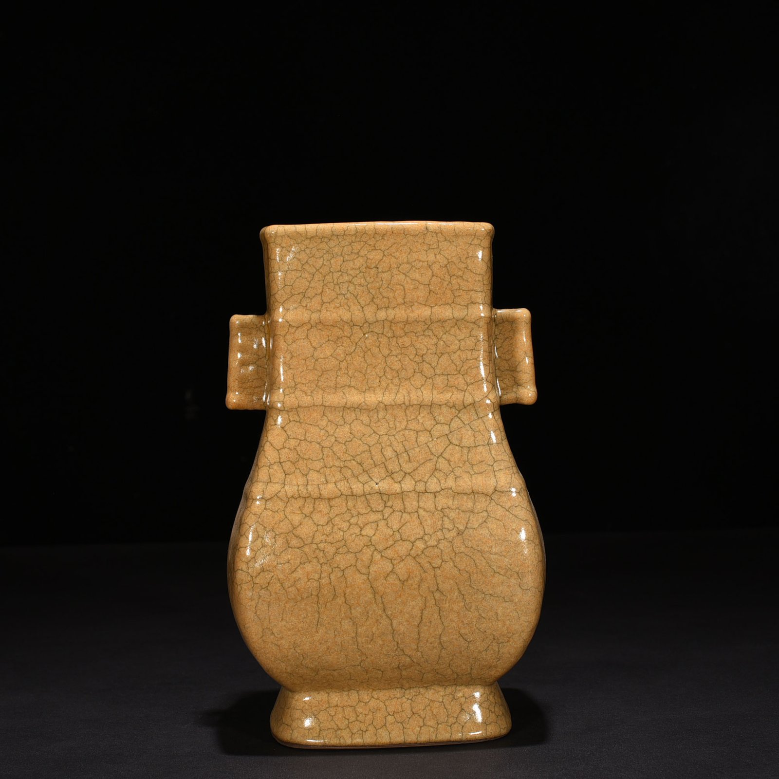 Song Dynasty Ge kiln square ear vase