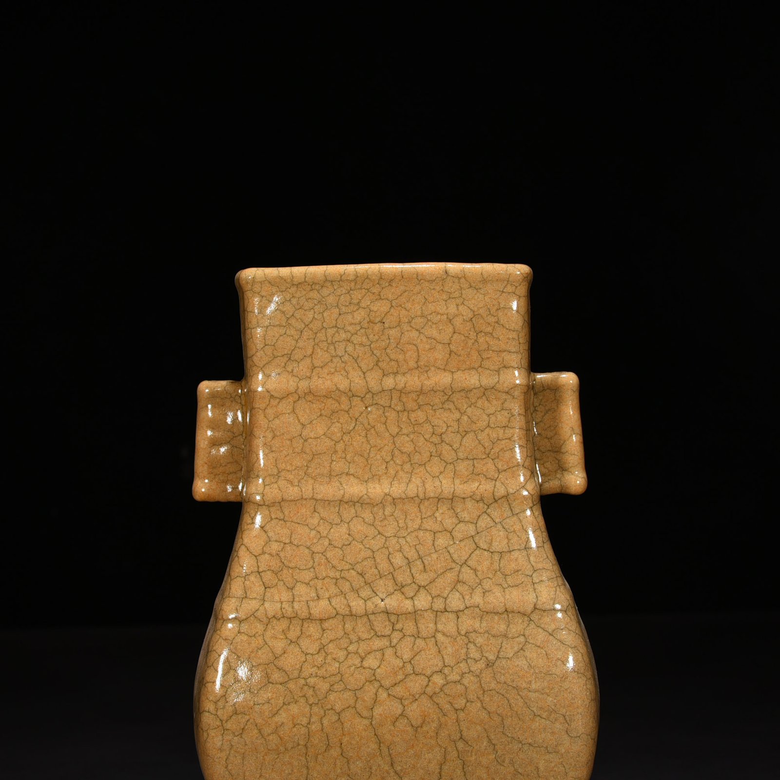 Song Dynasty Ge kiln square ear vase