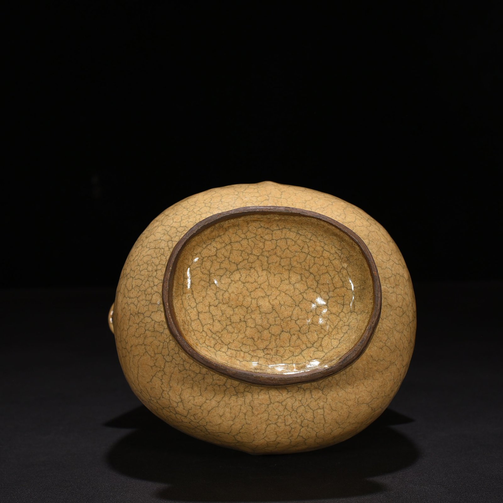 Song Dynasty Ge Kiln Guaner vase