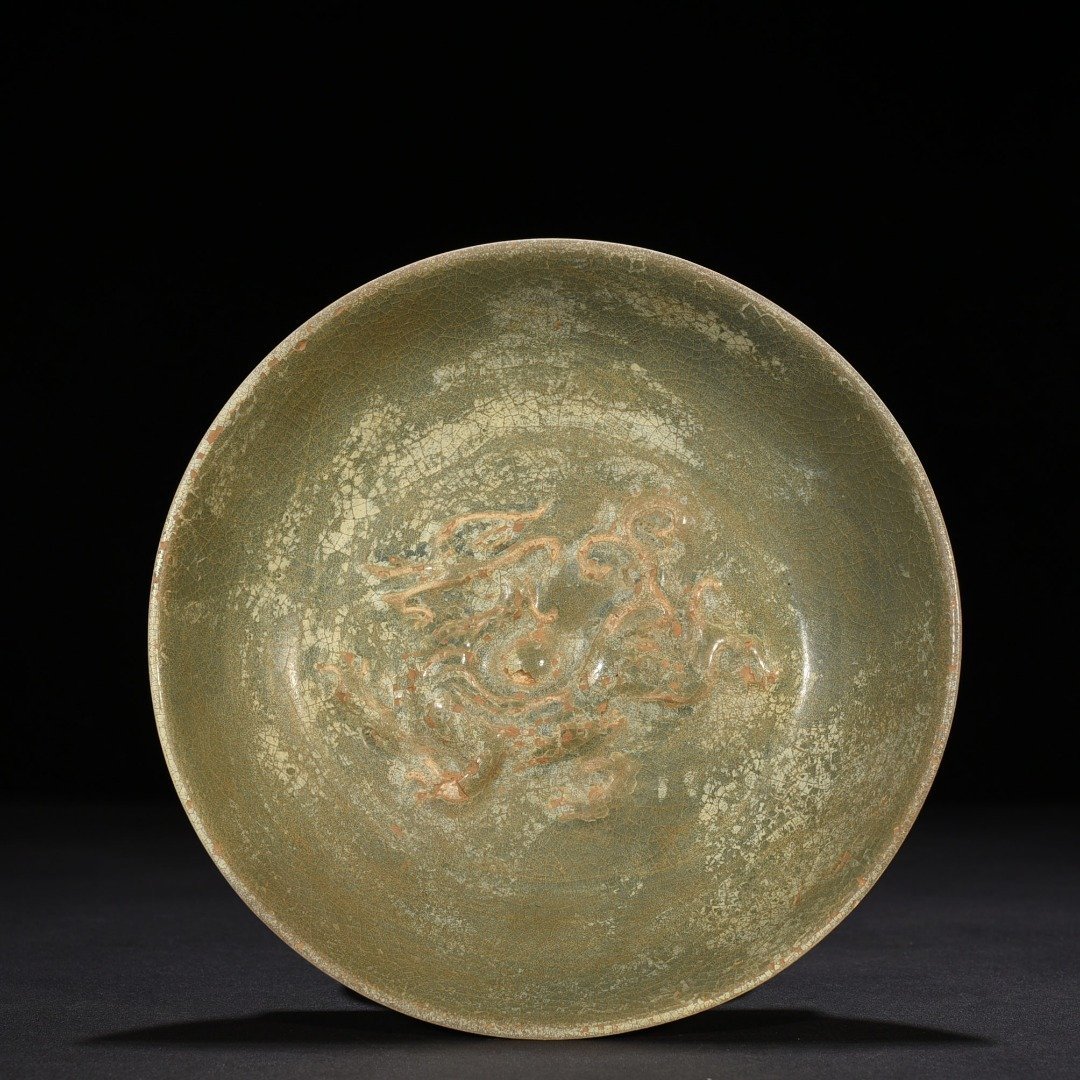 Song Dynasty official Ru kiln engraved chilong pattern round wash