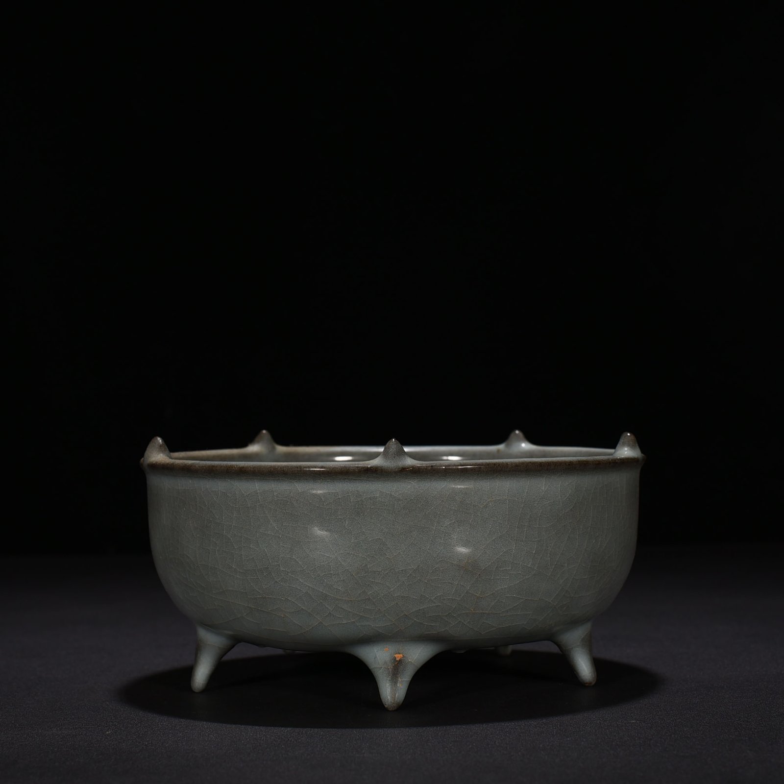 Song Dynasty Guan kiln five-foot wash
