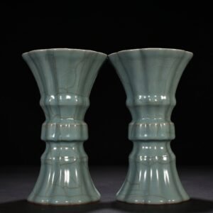 Song Dynasty official kiln style melon and flower goblet