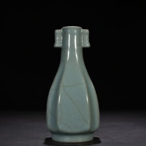 Song Dynasty official kiln style square vase with ears