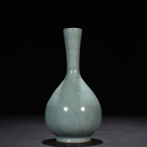 Song Dynasty official kiln style celadon Guanyin vase