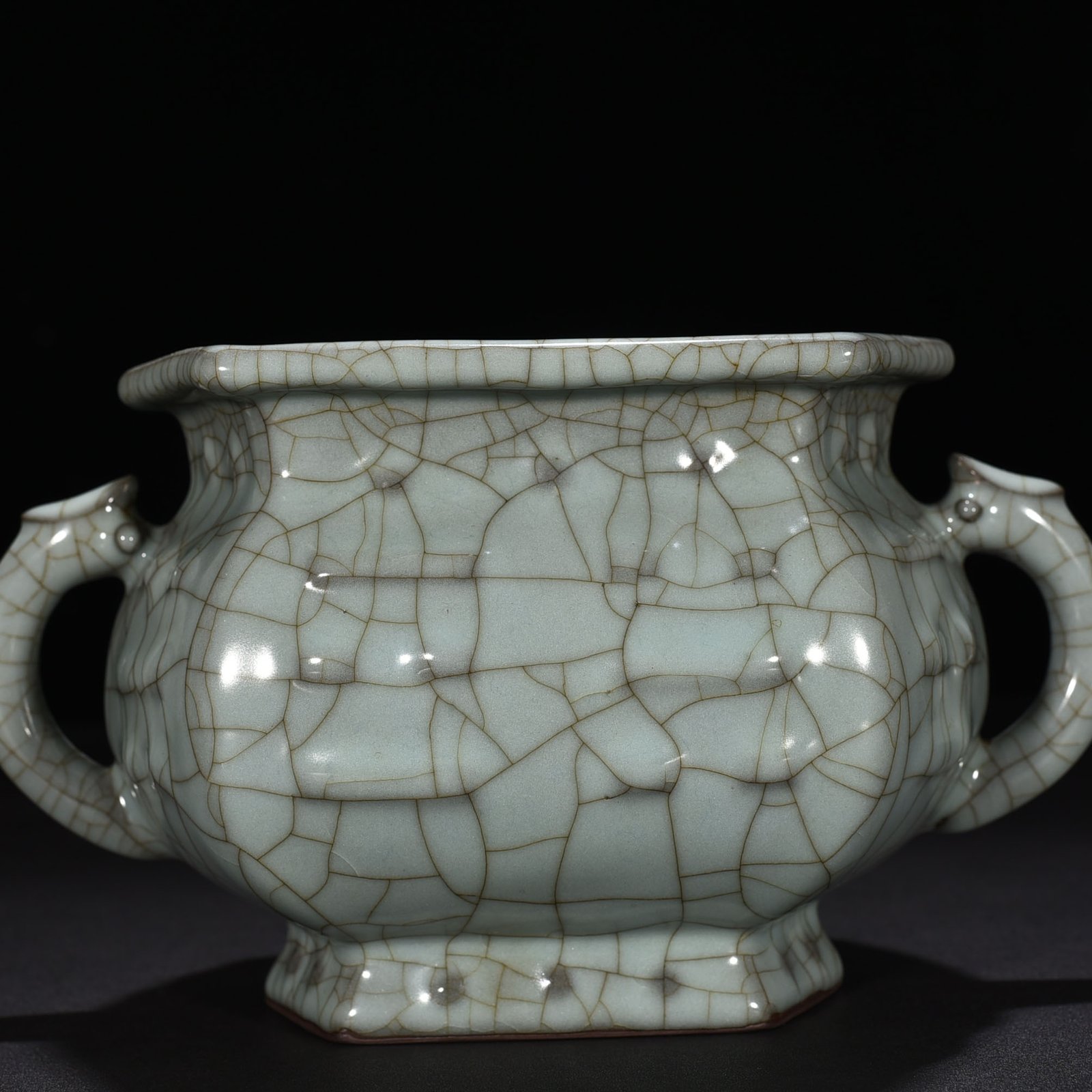 Song Dynasty Guan kiln Bagua double-ear furnace