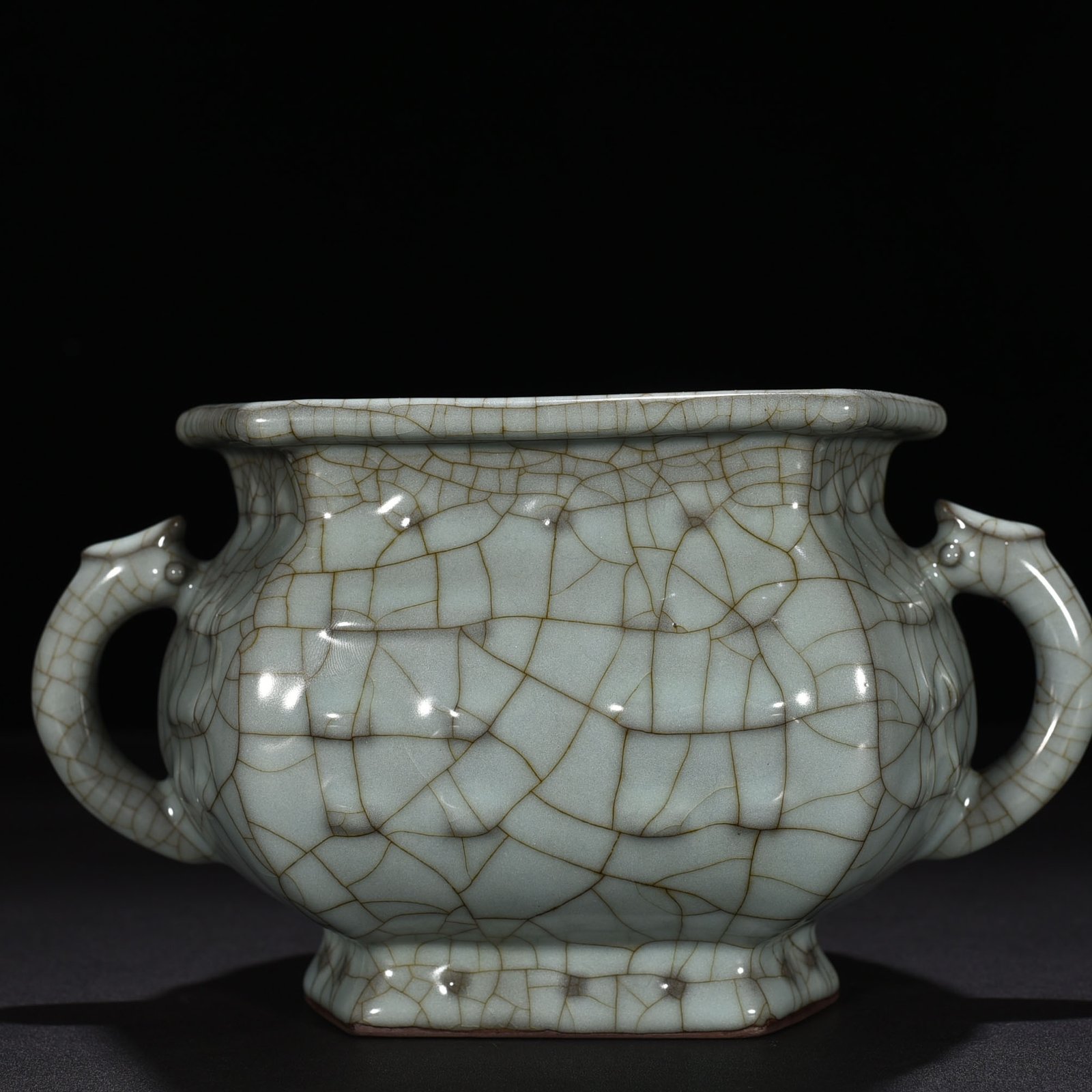 Song Dynasty Guan kiln Bagua double-ear furnace