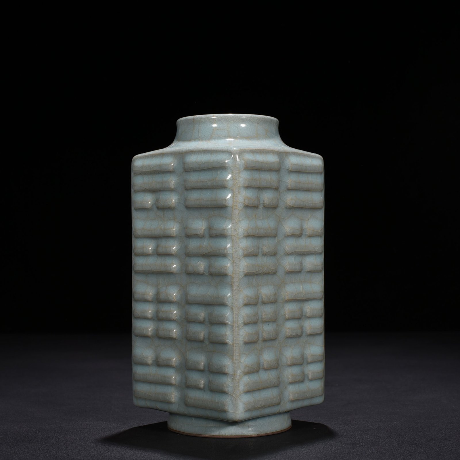 Song Dynasty Guan kiln Bagua Cong style vase
