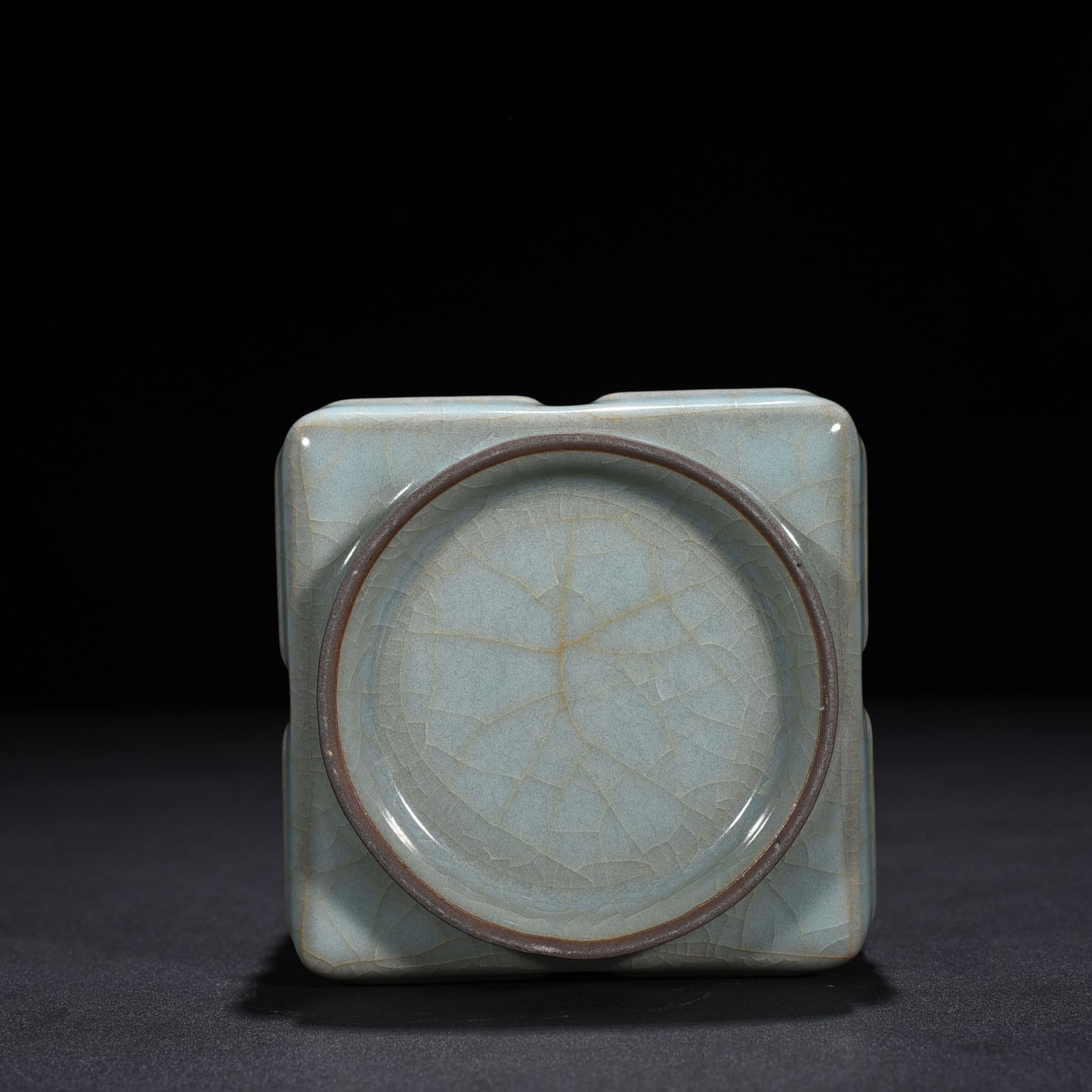 Song Dynasty Guan kiln Bagua Cong style vase