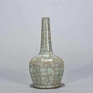 Song Dynasty official kiln Bafang pure vase