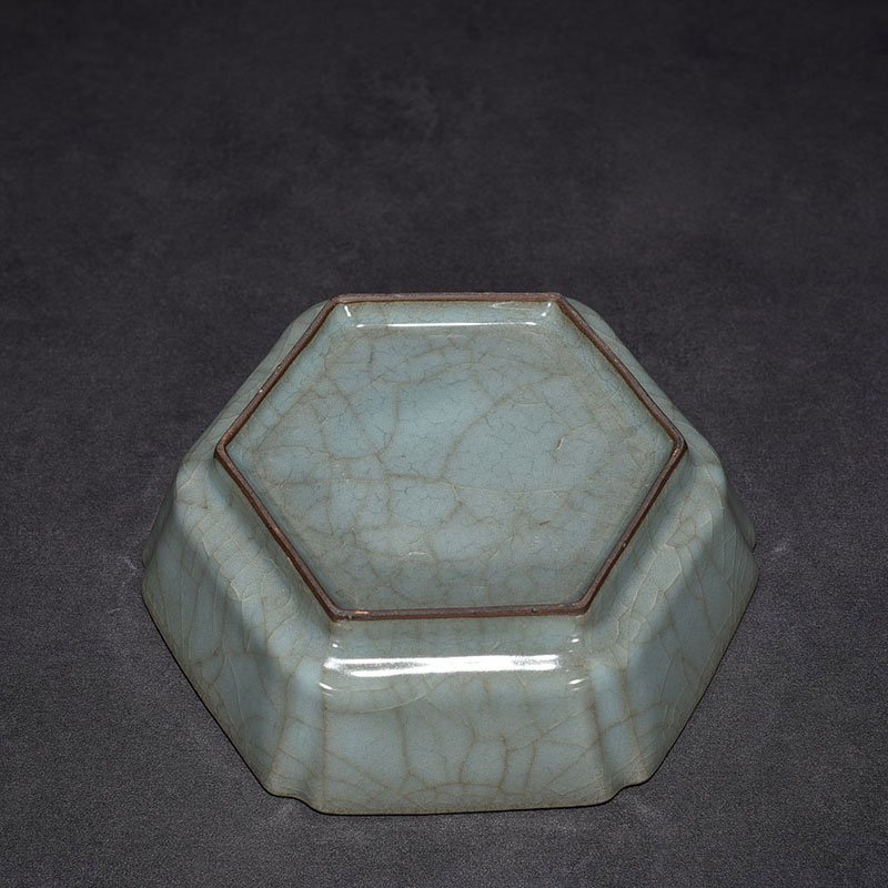 Song Dynasty official kiln six-square wash