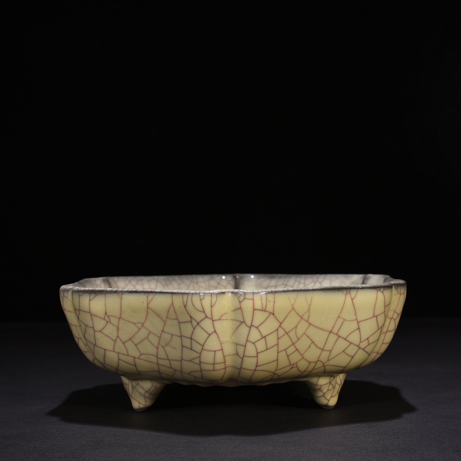 Song Dynasty official kiln six-square wash