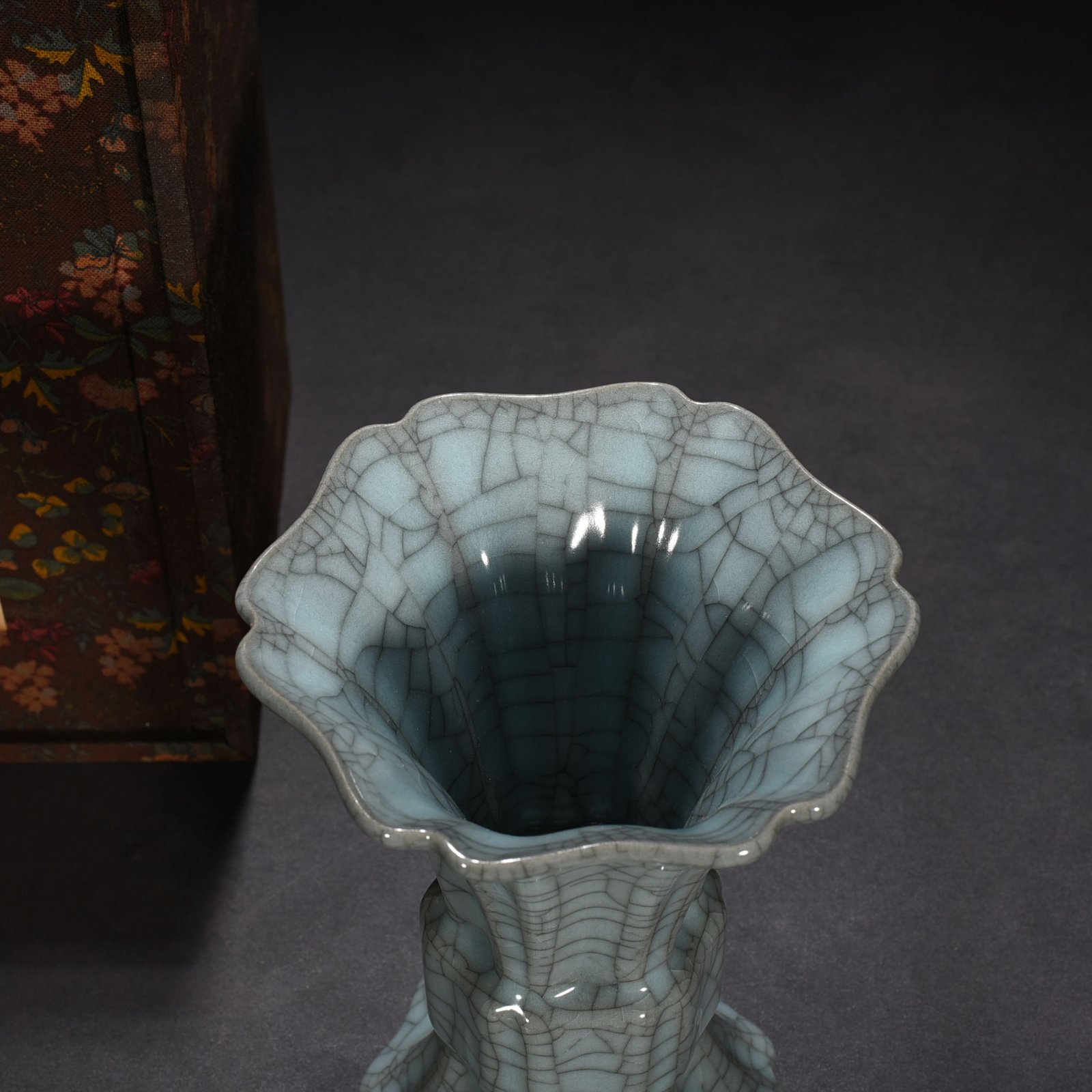 Song Dynasty official kiln six-sided flower goblet with imperial inscription