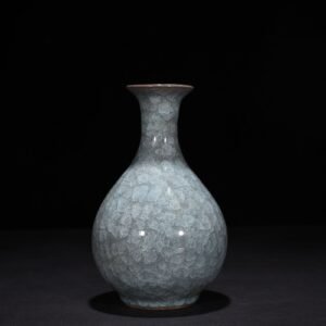 Song Dynasty kiln ice cracked jade pot spring vase