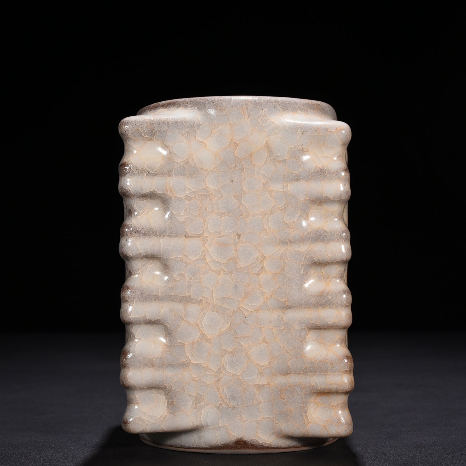Song Dynasty Guan kiln ice cracked Cong style vase
