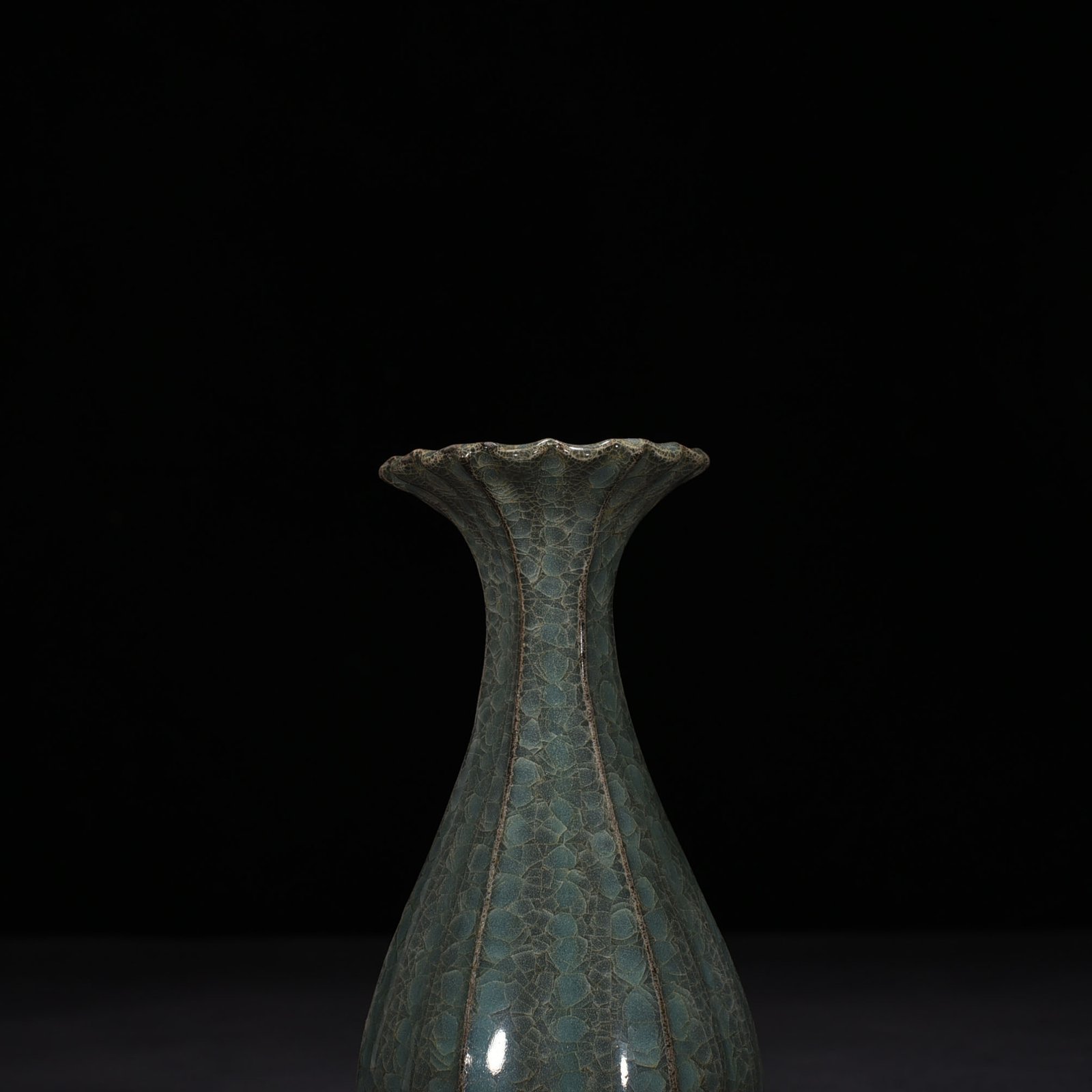 Song Dynasty  kiln ice cracked melon jade pot spring vase
