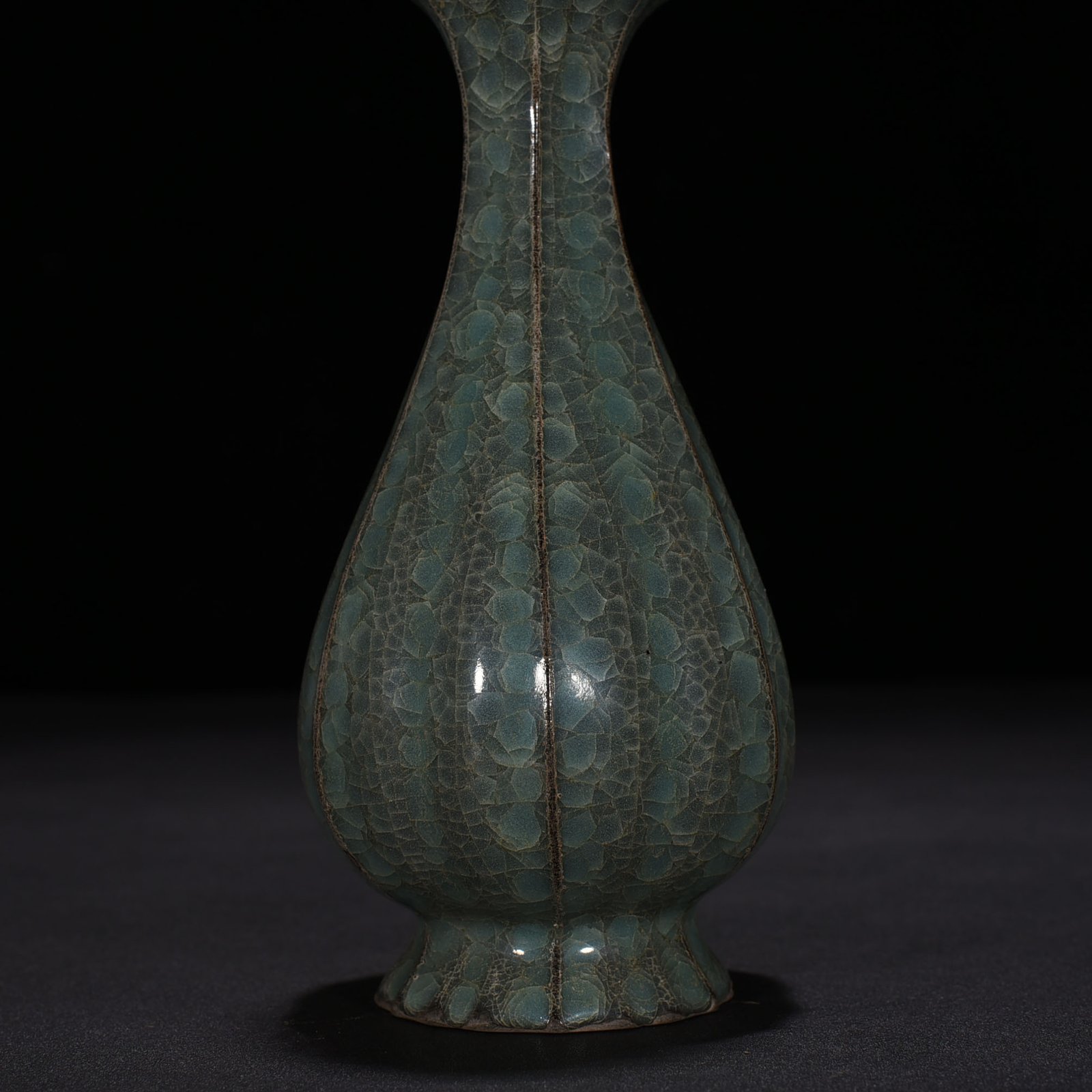 Song Dynasty  kiln ice cracked melon jade pot spring vase