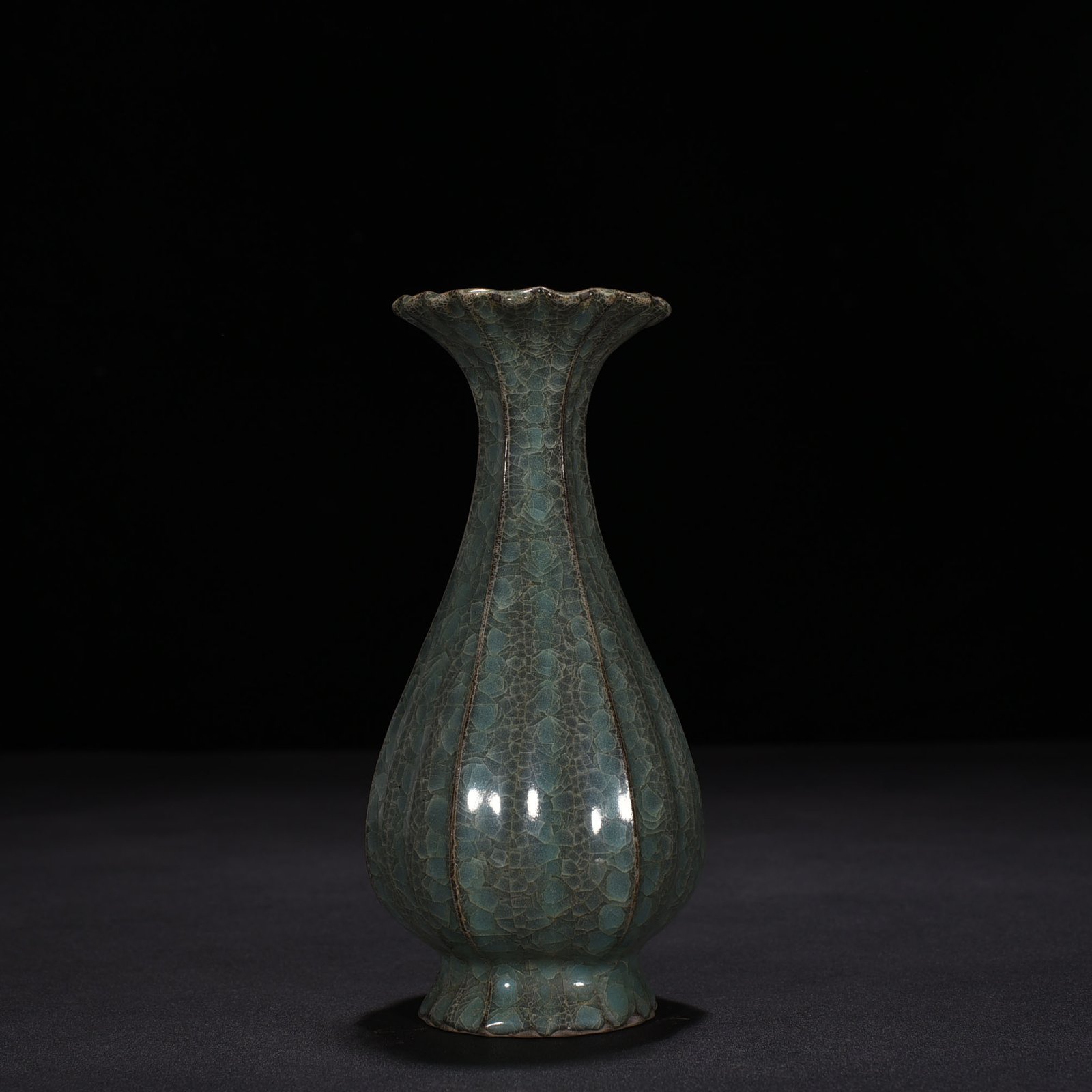 Song Dynasty  kiln ice cracked melon jade pot spring vase