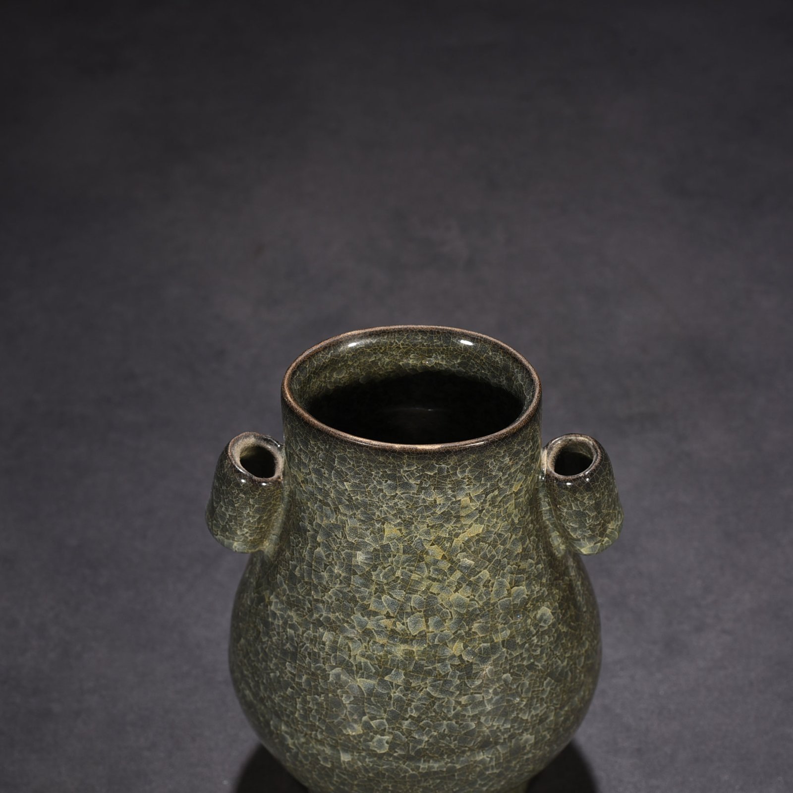 Song Dynasty kiln ice cracked through-ear vase
