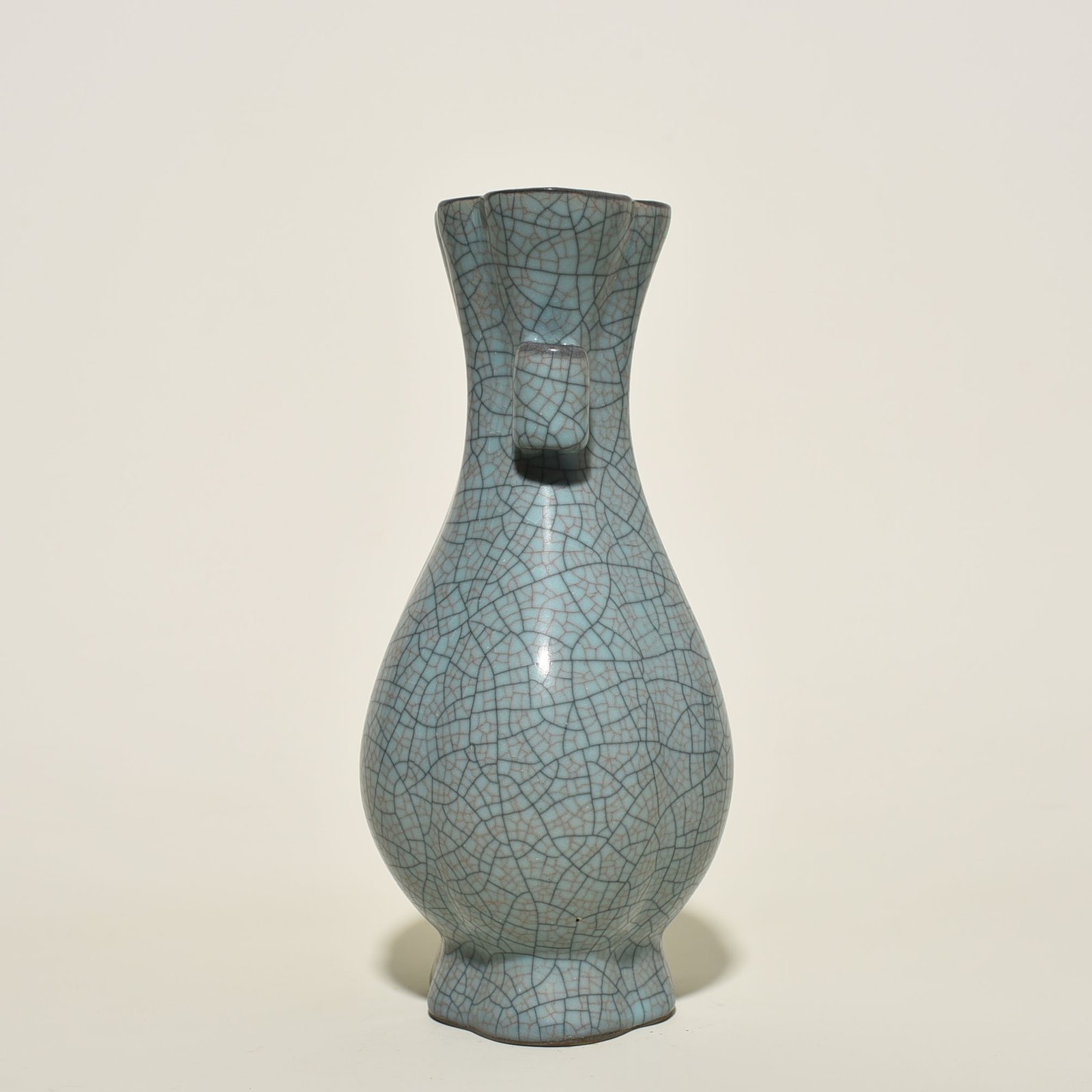 Song Dynasty azure glazed crabapple style through-ear vase