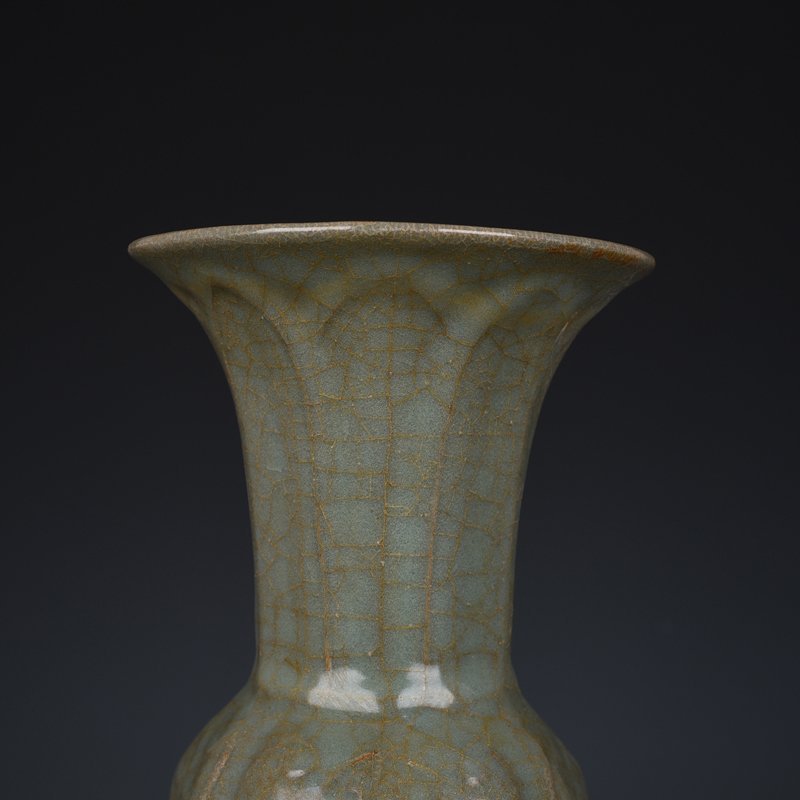 Song Dynasty Chongning fifth year flower vase