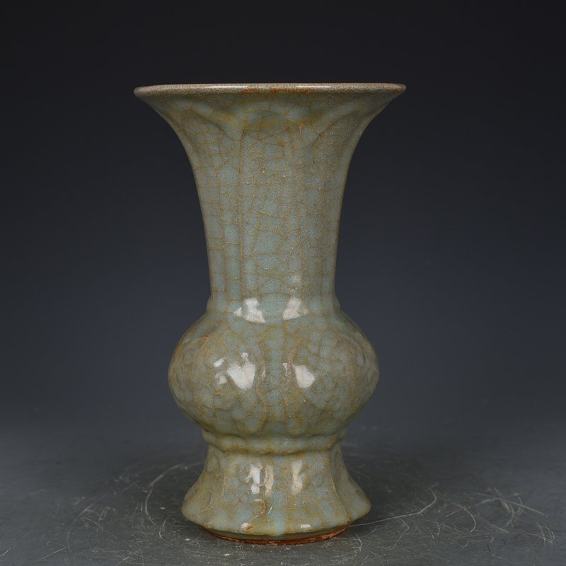Song Dynasty Chongning fifth year flower vase