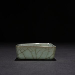 Song Dynasty Official Kiln square wash