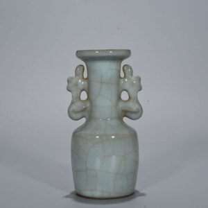 Song Dynasty Official Kiln moon white glaze phoenix ear vase
