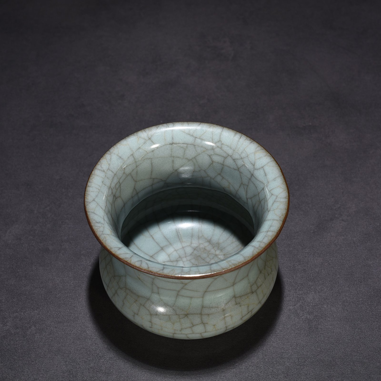 Song Guan kiln slag bucket