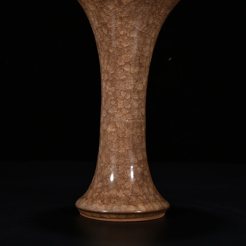 Song Guan kiln fried rice cracked flower goblet