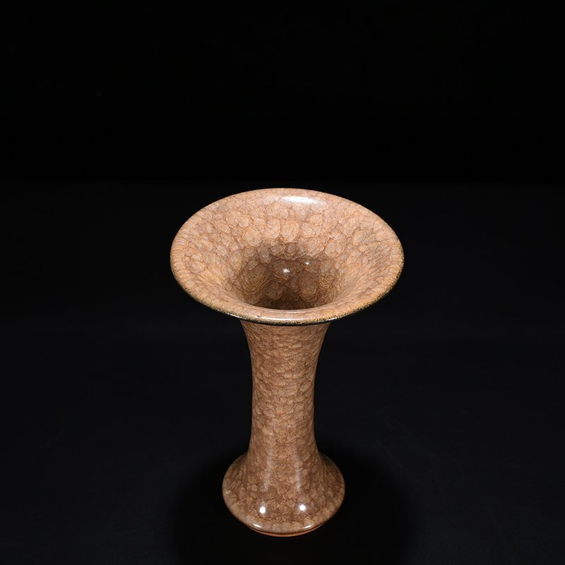 Song Guan kiln fried rice cracked flower goblet