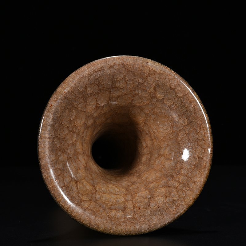 Song Guan kiln fried rice cracked flower goblet