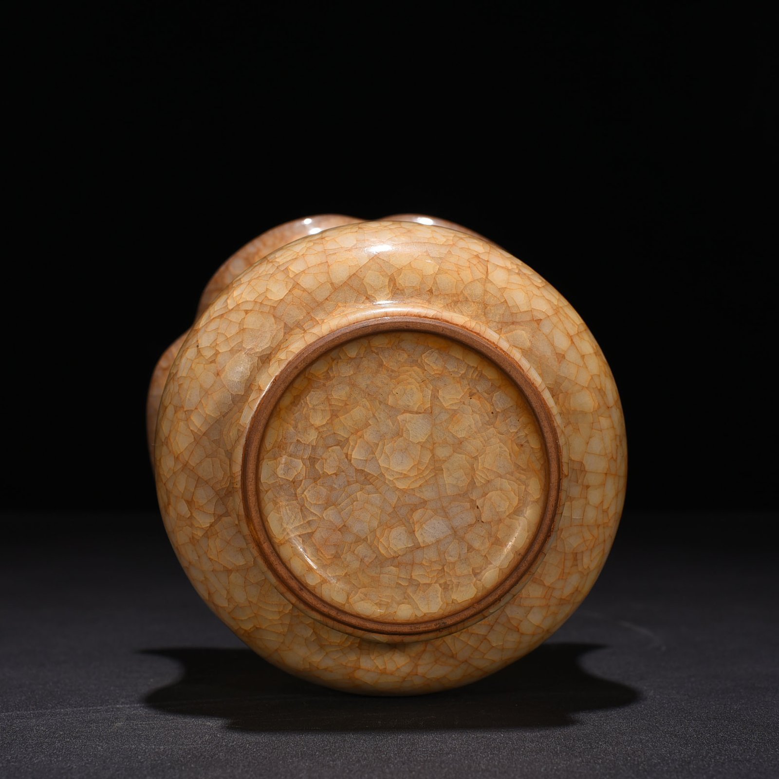 Song Dynasty kiln glaze ice cracked slag bucket