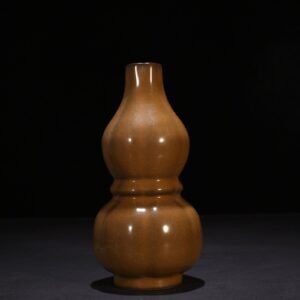 Song Dynasty official kiln glaze gourd vase