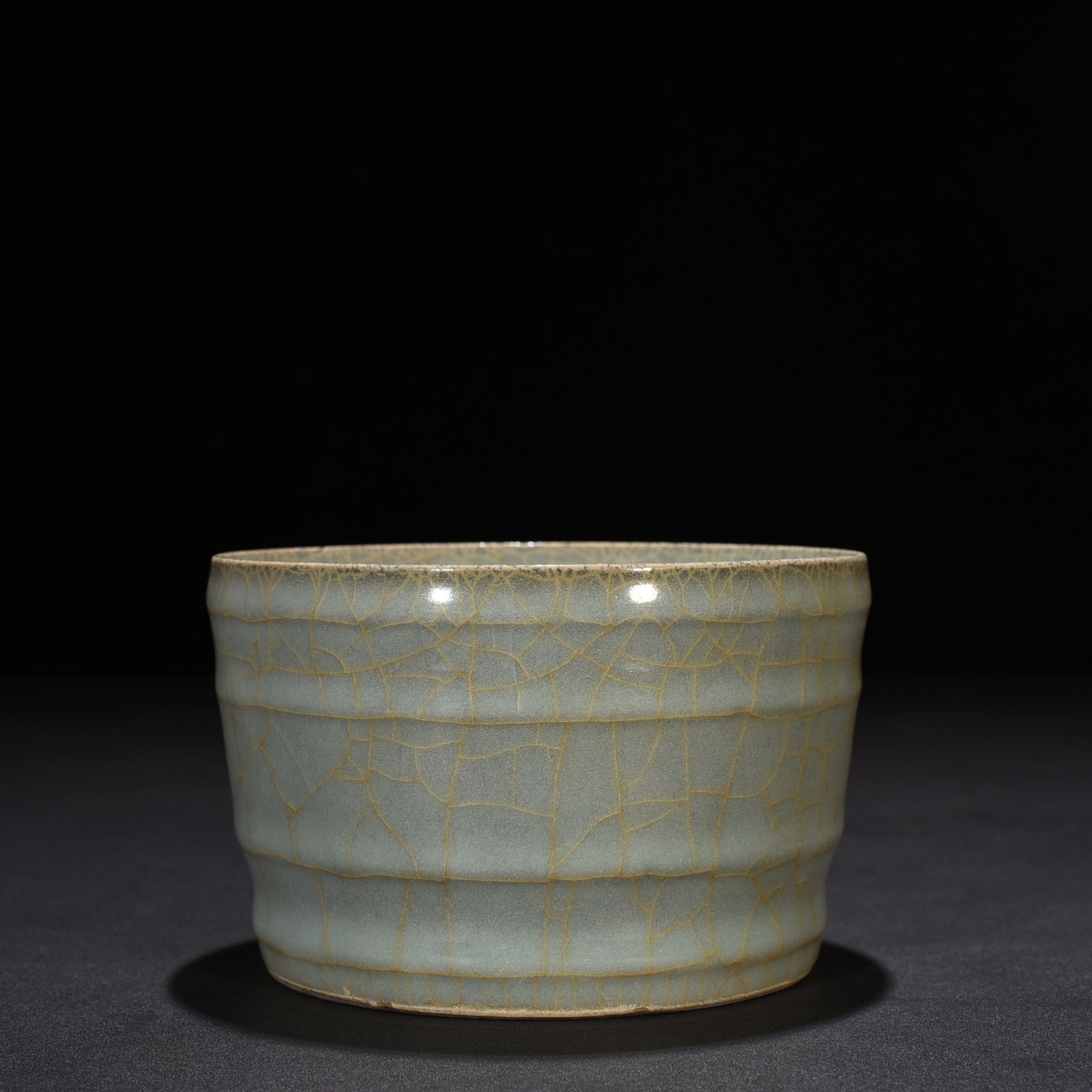 Song Dynasty official kiln dazzling pattern round wash