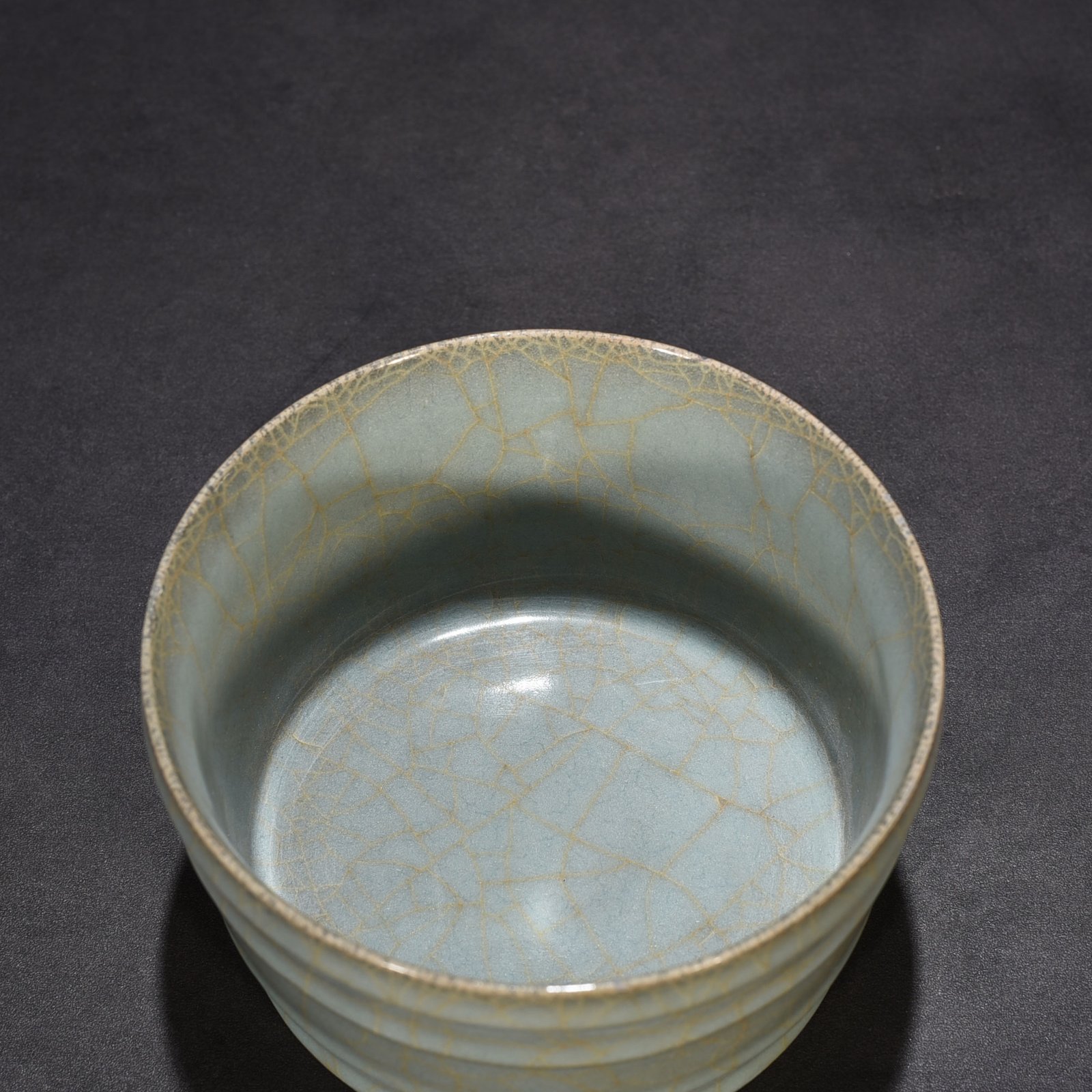 Song Dynasty official kiln dazzling pattern round wash