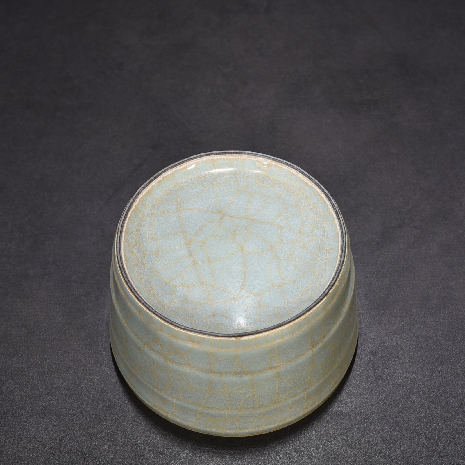 Song Dynasty official kiln dazzling pattern round wash