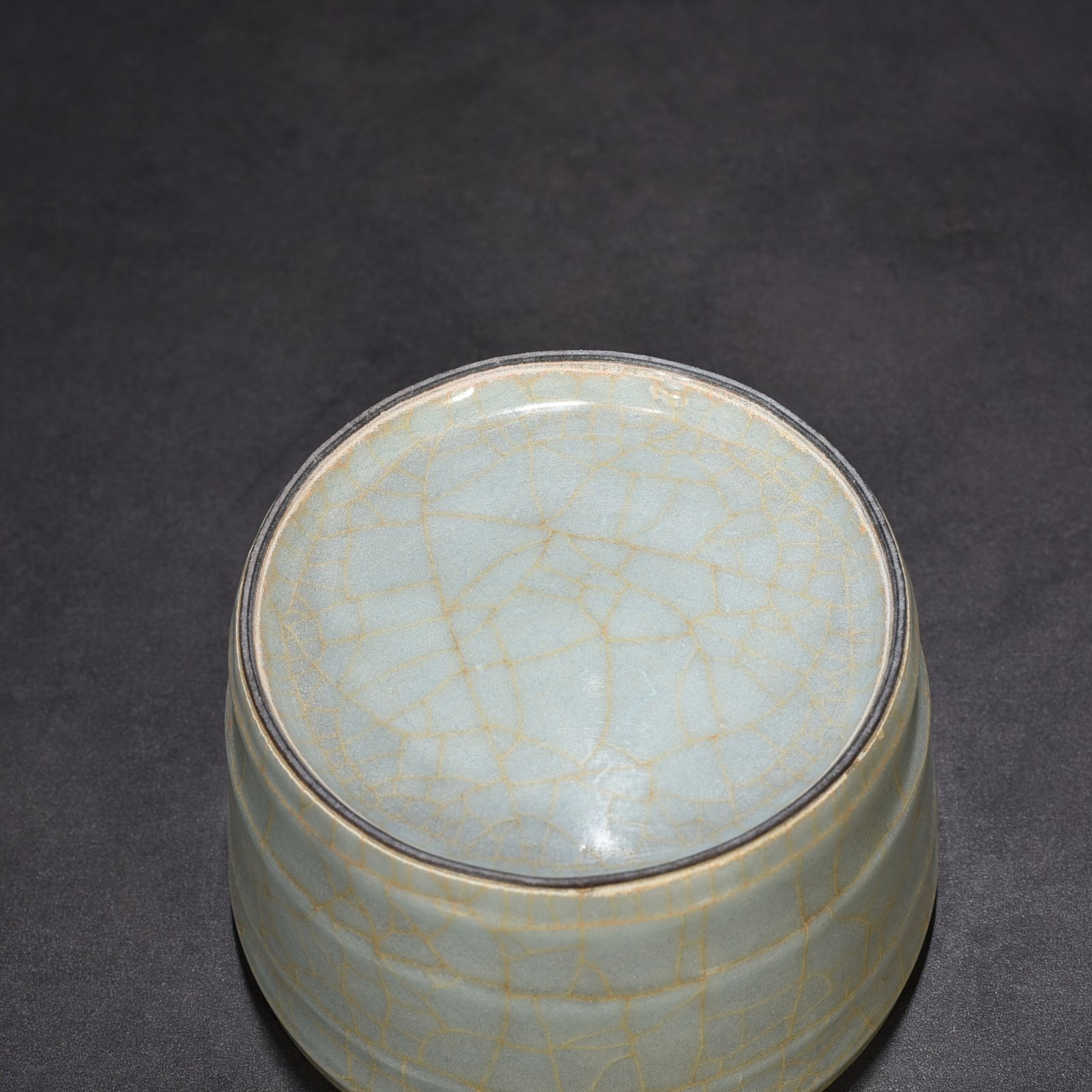 Song Dynasty official kiln dazzling pattern round wash