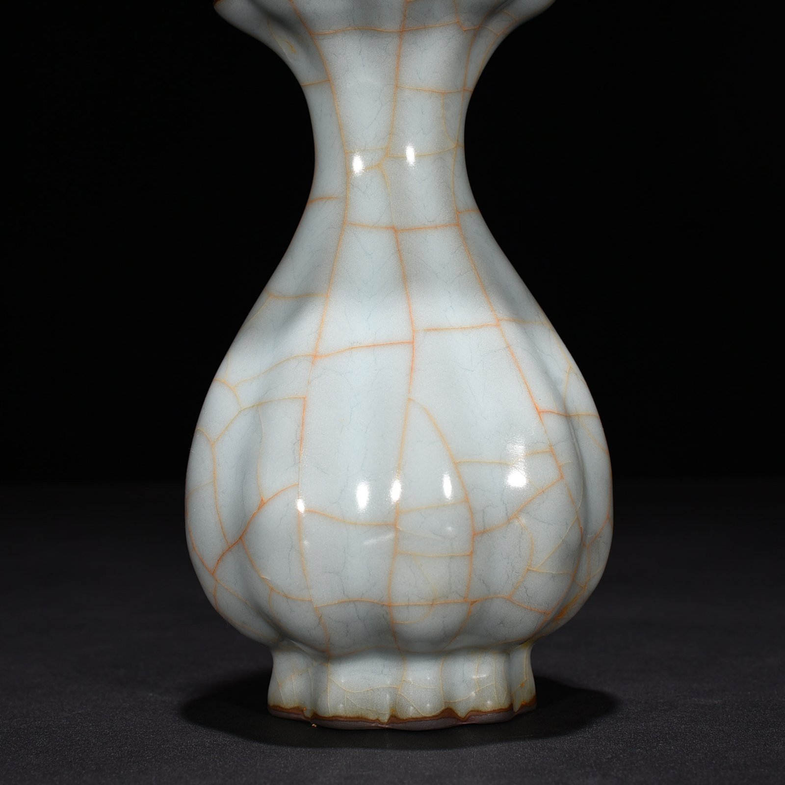 Song Dynasty official kiln melon vase