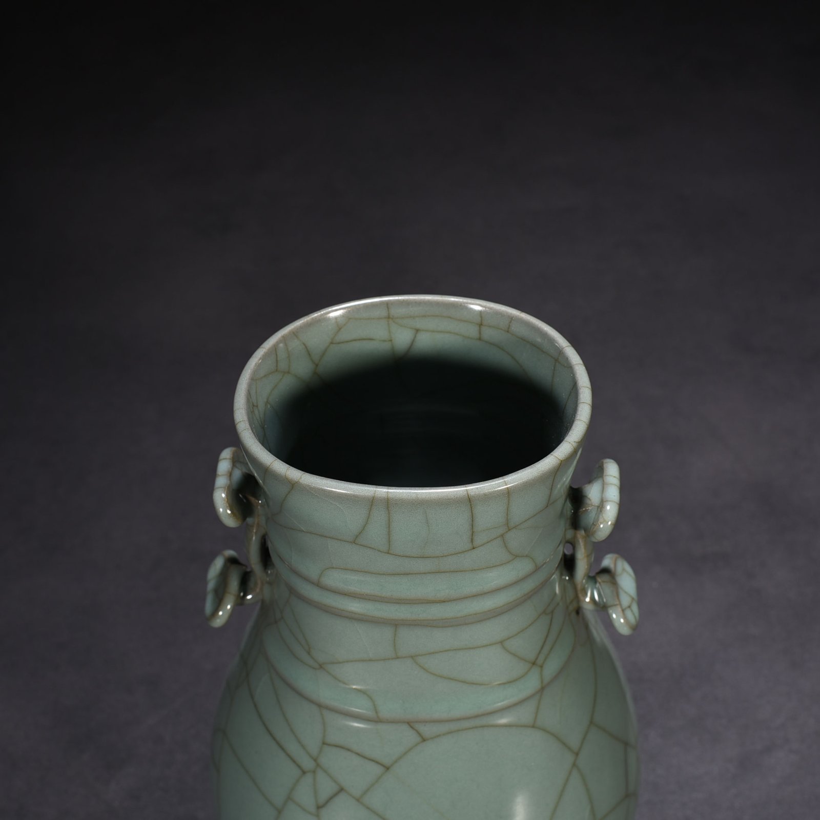 Song Dynasty official kiln royal palace imperial model Ruyi ear vase