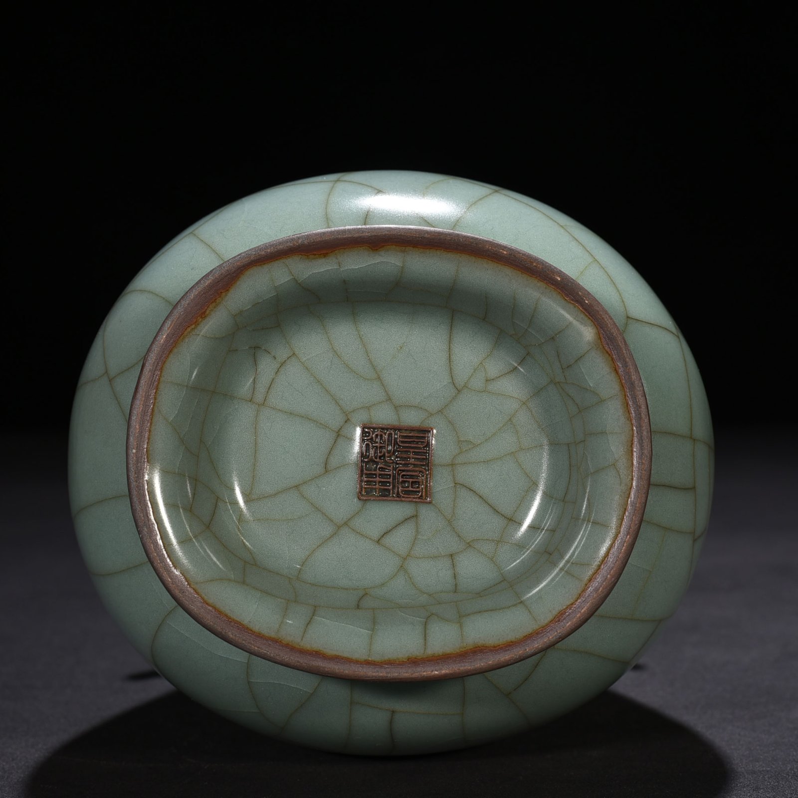 Song Dynasty official kiln royal palace imperial model Ruyi ear vase